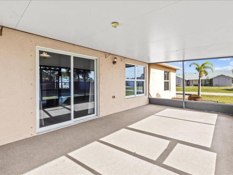 合同活跃: $415,000 (3 贝兹, 2 浴室, 1986 平方英尺)