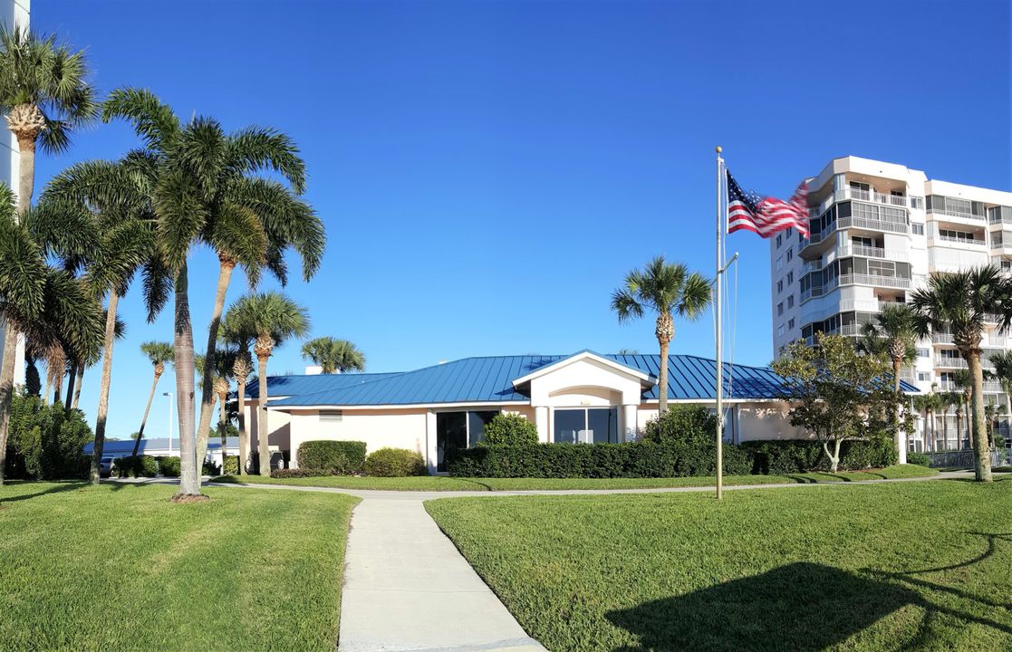 На продажу: $385,000 (2 спален, 2 ванн, 1078 Квадратных фут)