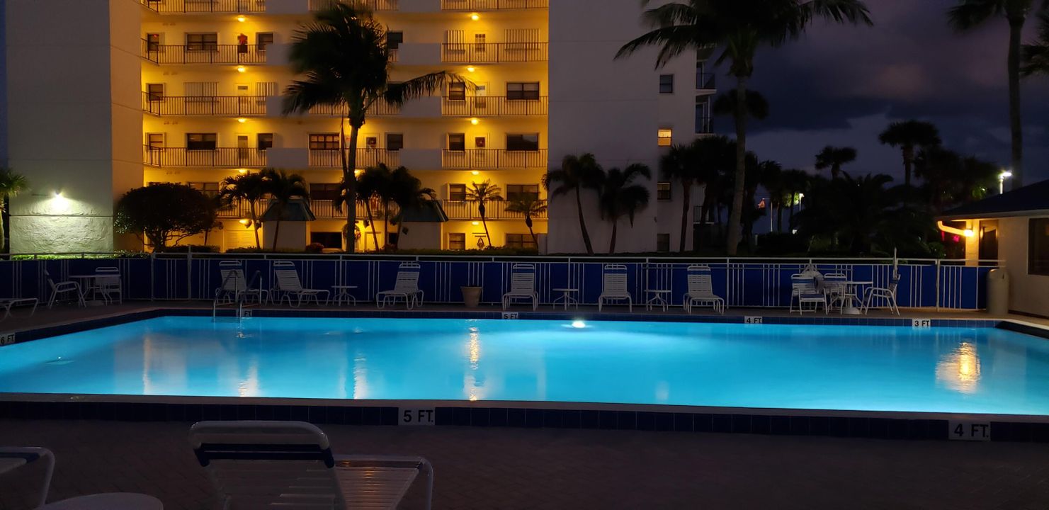 На продажу: $385,000 (2 спален, 2 ванн, 1078 Квадратных фут)