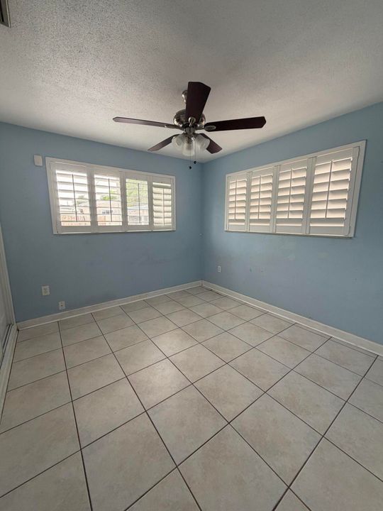 For Rent: $3,500 (4 beds, 2 baths, 1879 Square Feet)