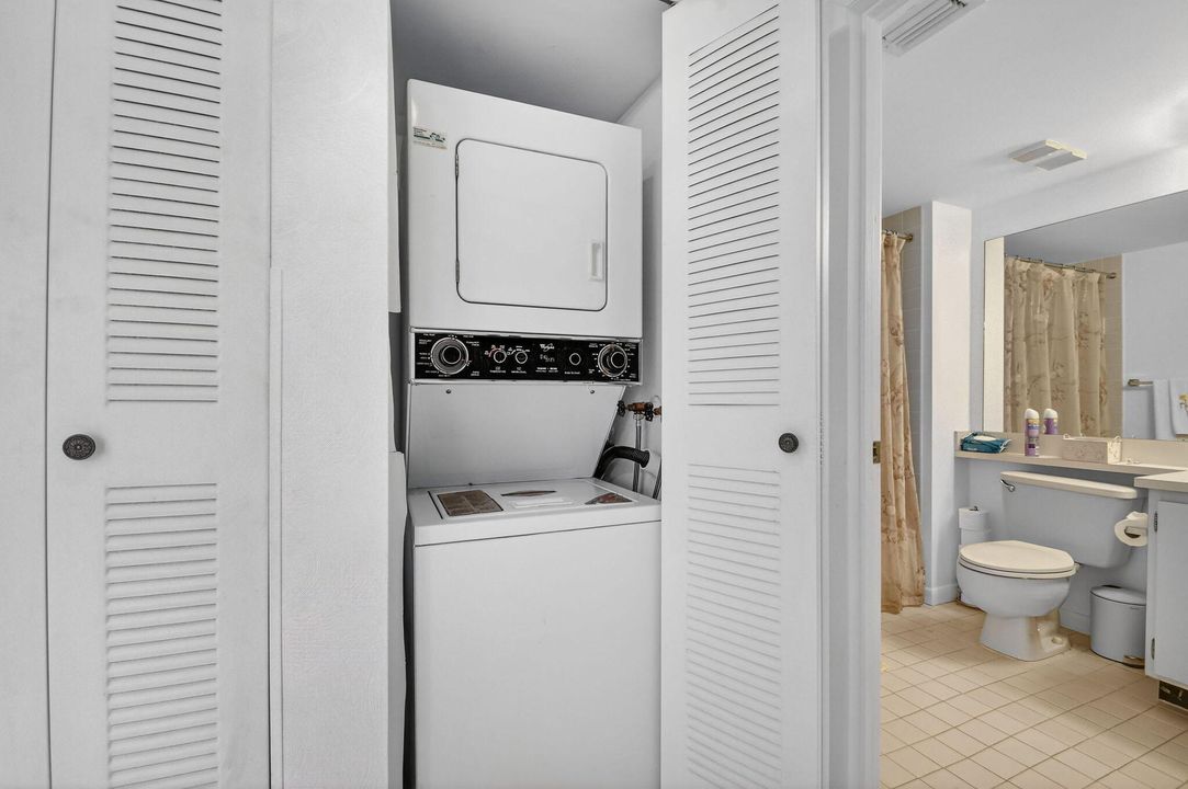 В аренду: $1,750 (2 спален, 2 ванн, 1080 Квадратных фут)