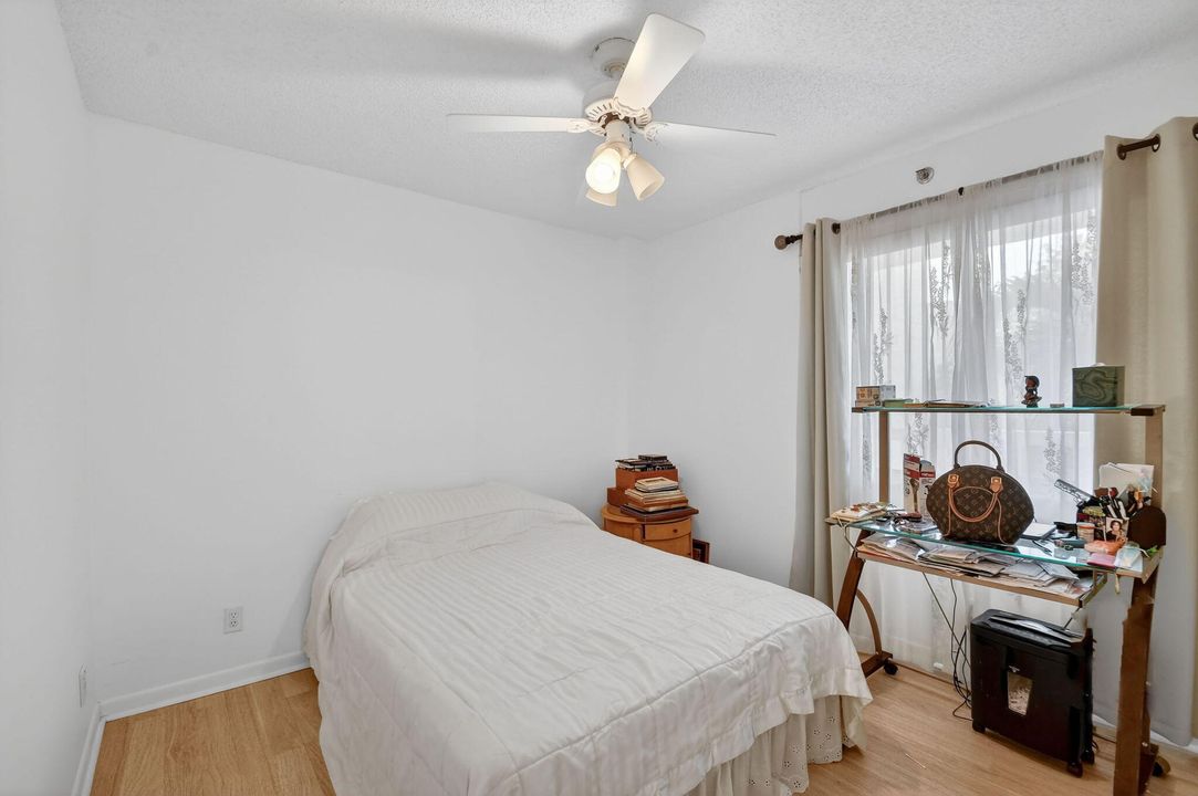 В аренду: $1,750 (2 спален, 2 ванн, 1080 Квадратных фут)