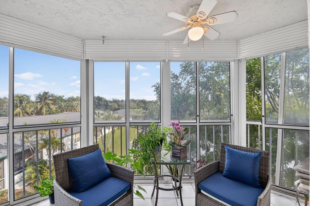 В аренду: $1,750 (2 спален, 2 ванн, 1080 Квадратных фут)