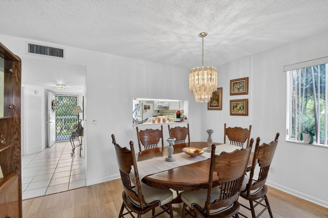 В аренду: $1,750 (2 спален, 2 ванн, 1080 Квадратных фут)