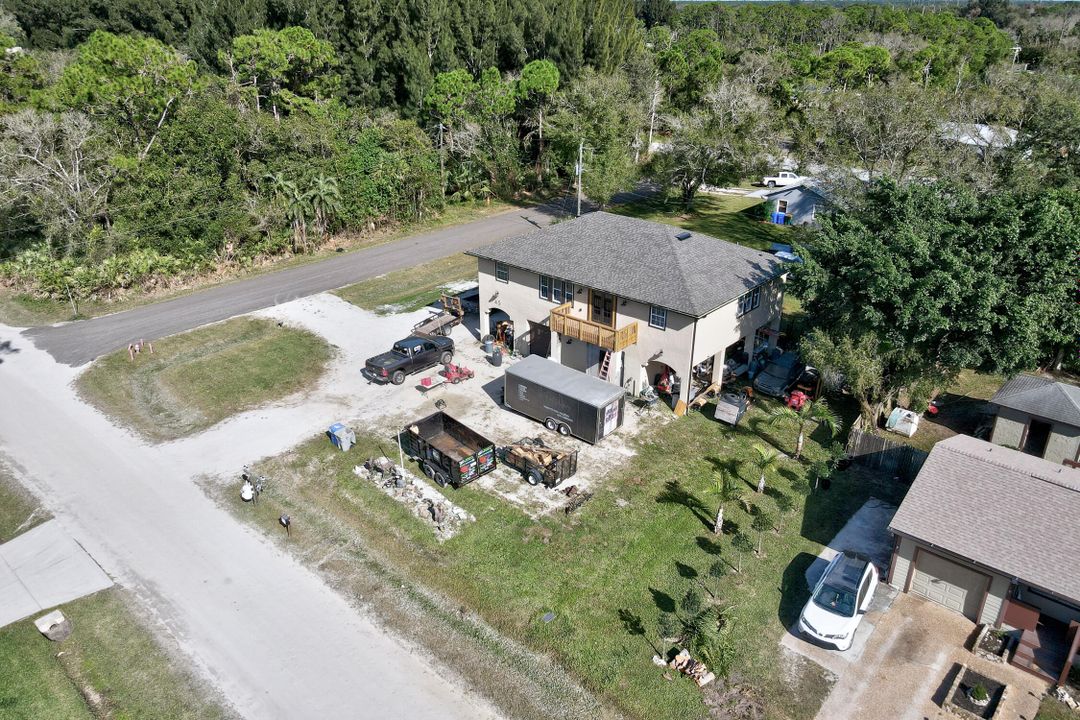 For Sale: $365,900 (3 beds, 2 baths, 1975 Square Feet)