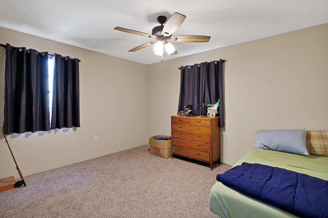 For Sale: $365,900 (3 beds, 2 baths, 1975 Square Feet)