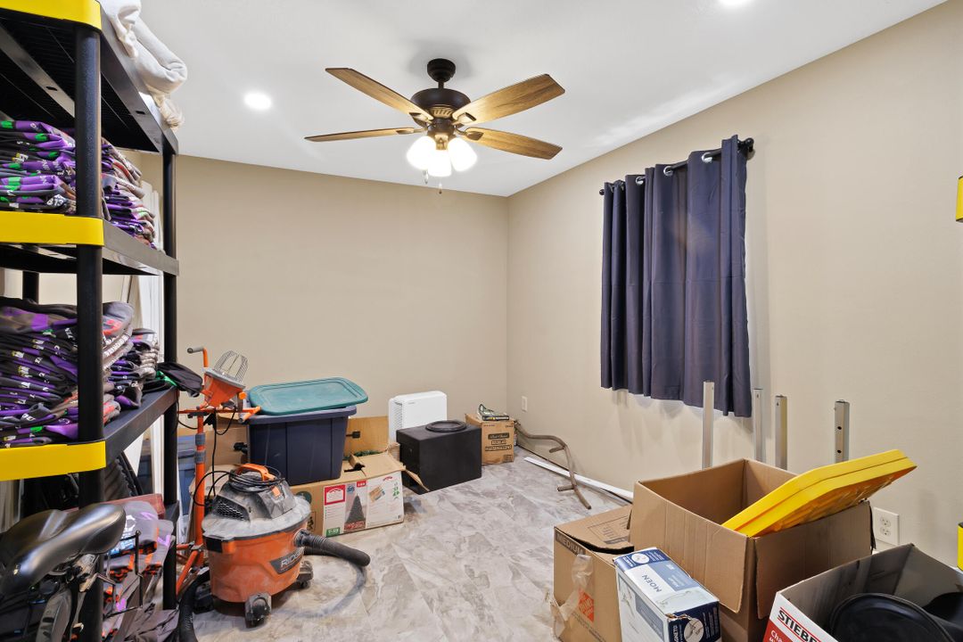 For Sale: $365,900 (3 beds, 2 baths, 1975 Square Feet)