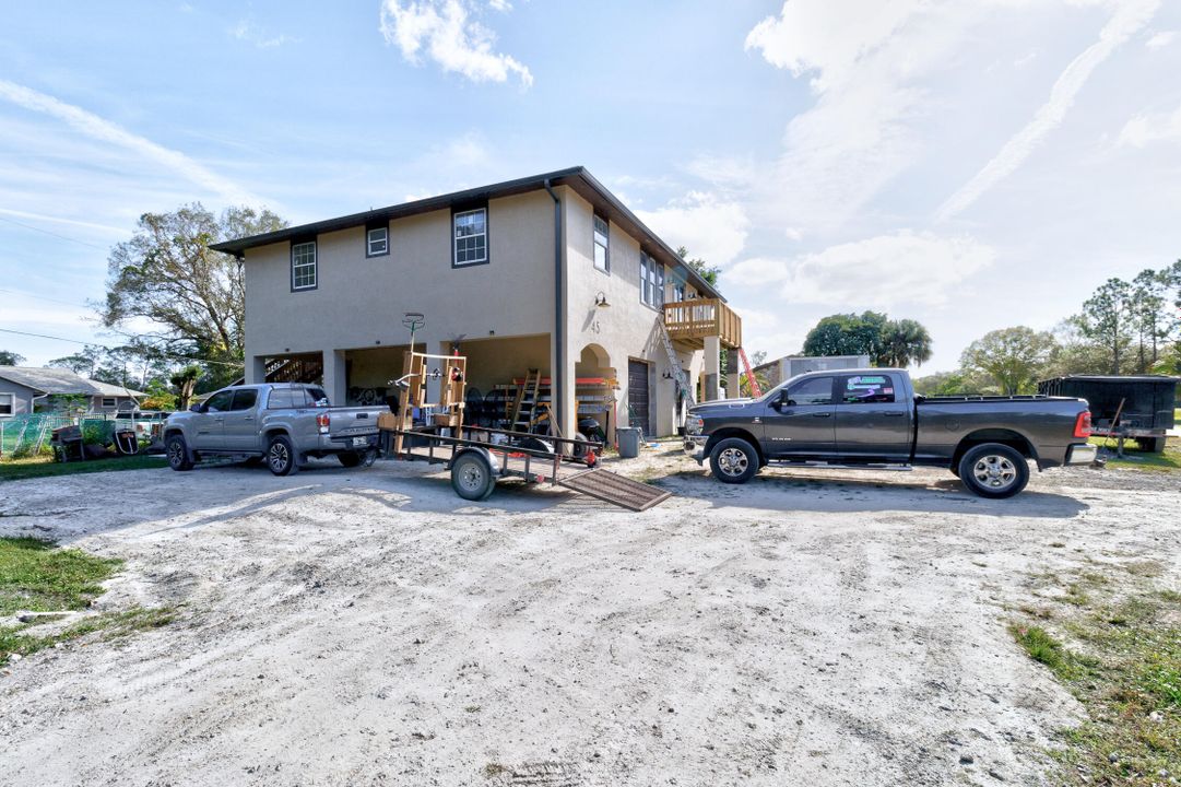 For Sale: $365,900 (3 beds, 2 baths, 1975 Square Feet)