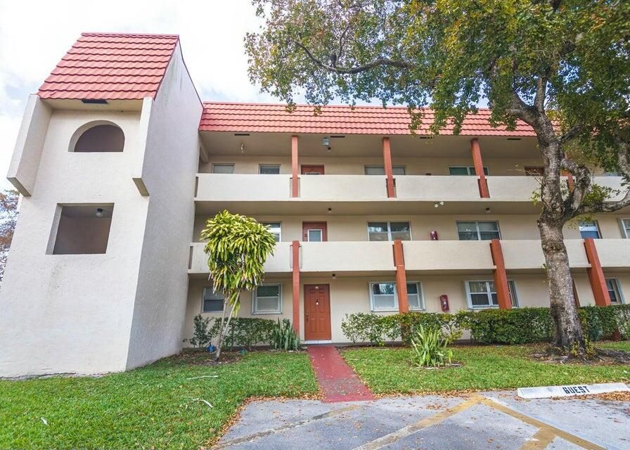 For Sale: $89,000 (1 beds, 1 baths, 640 Square Feet)