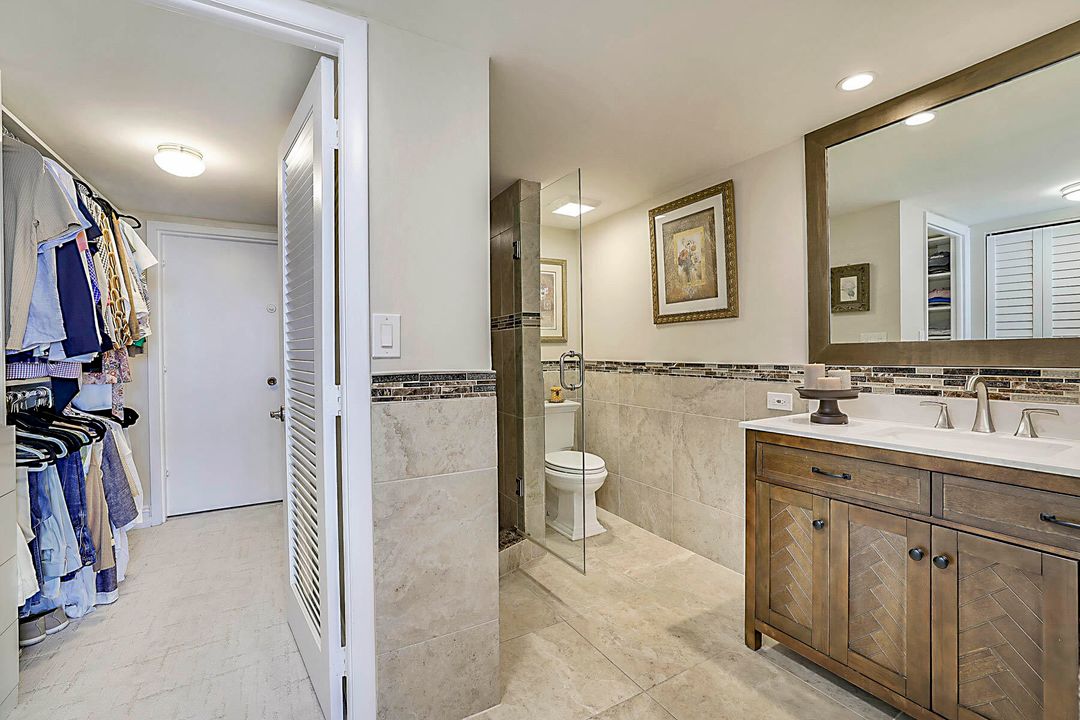 For Sale: $765,000 (2 beds, 2 baths, 1131 Square Feet)