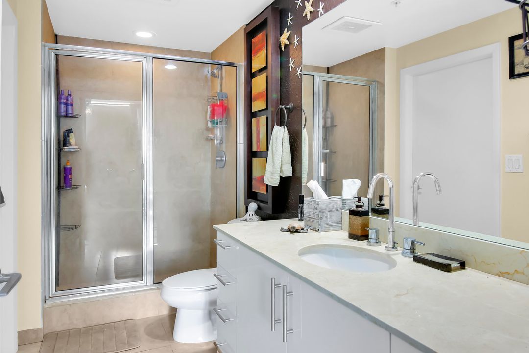 For Sale: $725,000 (2 beds, 2 baths, 1120 Square Feet)