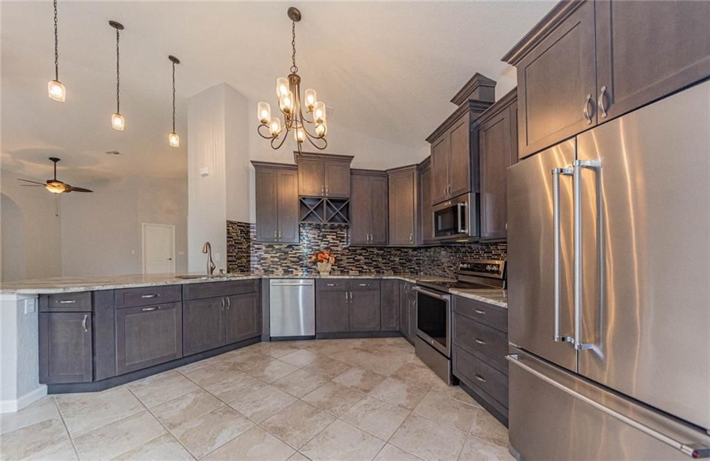 For Rent: $2,800 (3 beds, 2 baths, 1766 Square Feet)