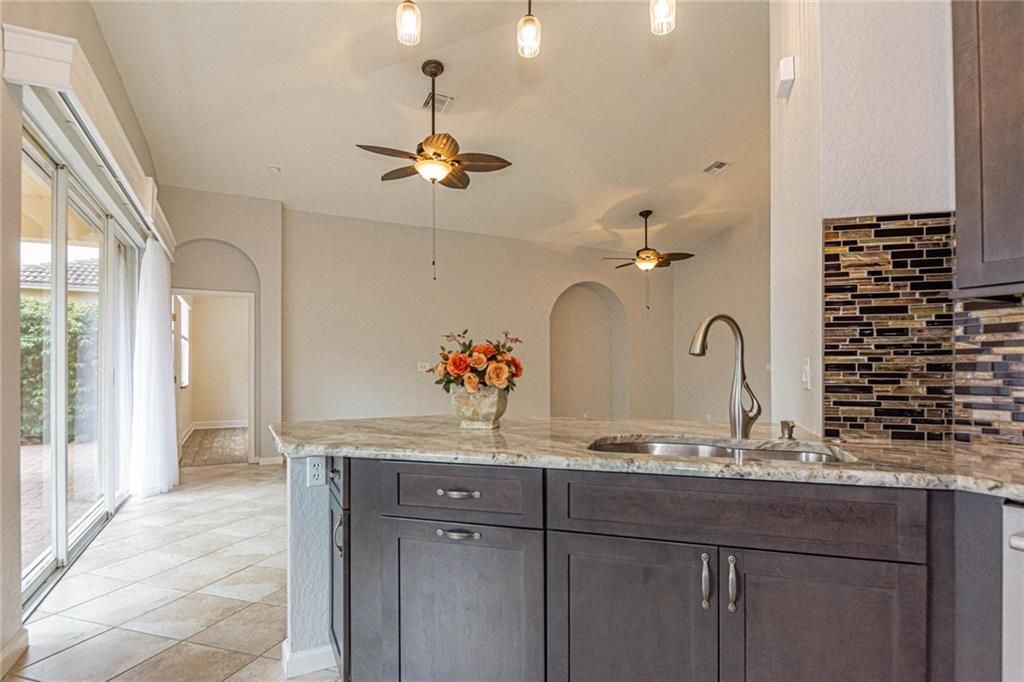 For Rent: $2,800 (3 beds, 2 baths, 1766 Square Feet)