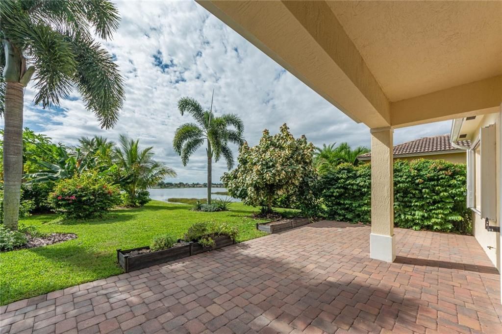 For Rent: $2,800 (3 beds, 2 baths, 1766 Square Feet)