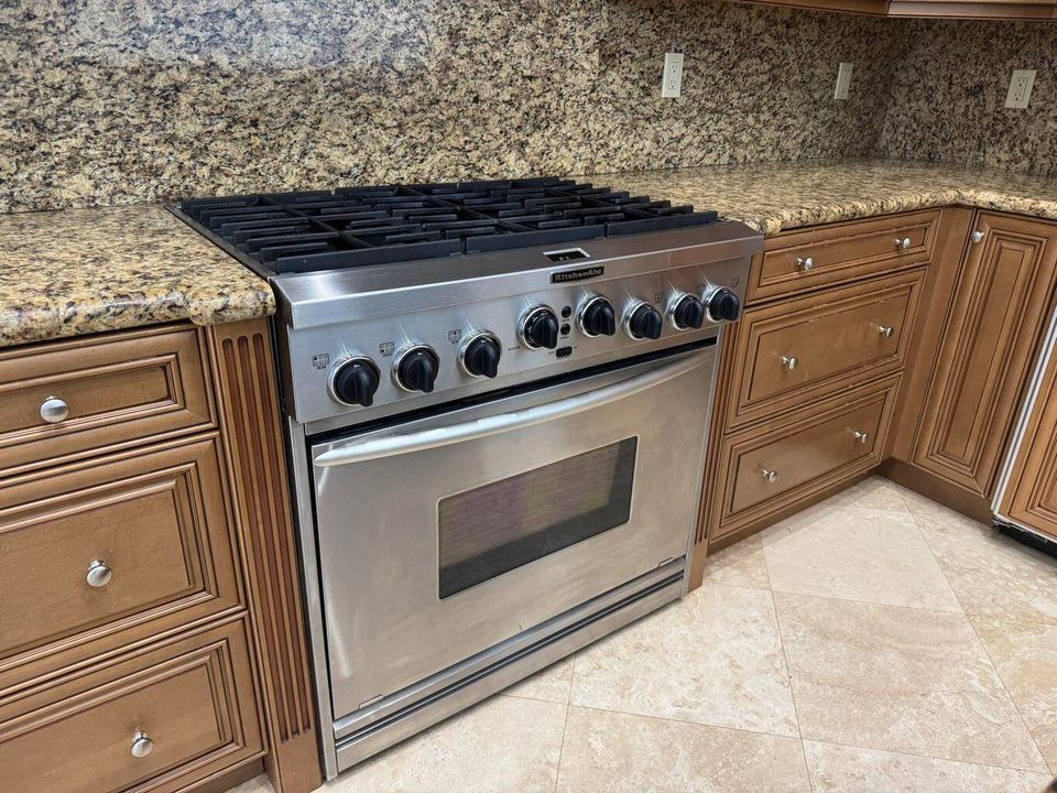 待售: $669,000 (3 贝兹, 3 浴室, 2291 平方英尺)