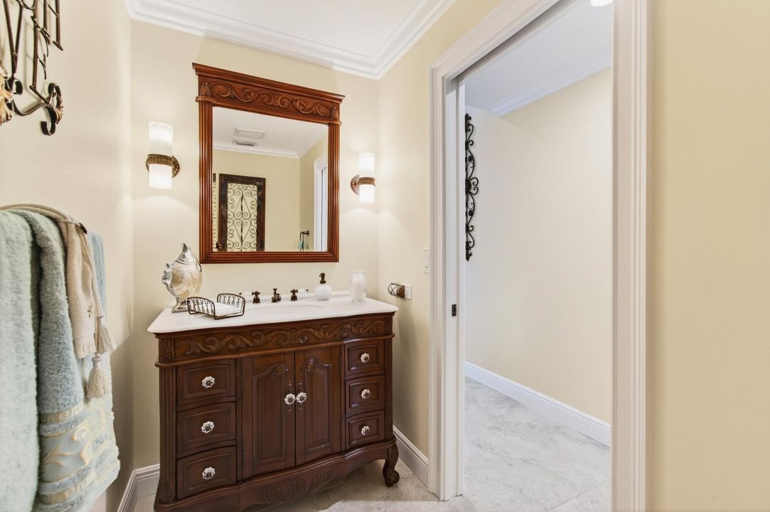 Active With Contract: $989,900 (4 beds, 2 baths, 2459 Square Feet)