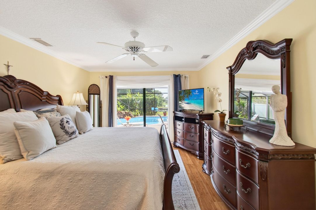 Active With Contract: $989,900 (4 beds, 2 baths, 2459 Square Feet)