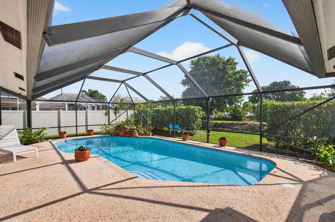 Active With Contract: $989,900 (4 beds, 2 baths, 2459 Square Feet)