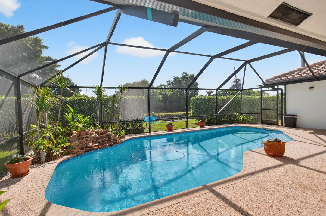 Active With Contract: $989,900 (4 beds, 2 baths, 2459 Square Feet)