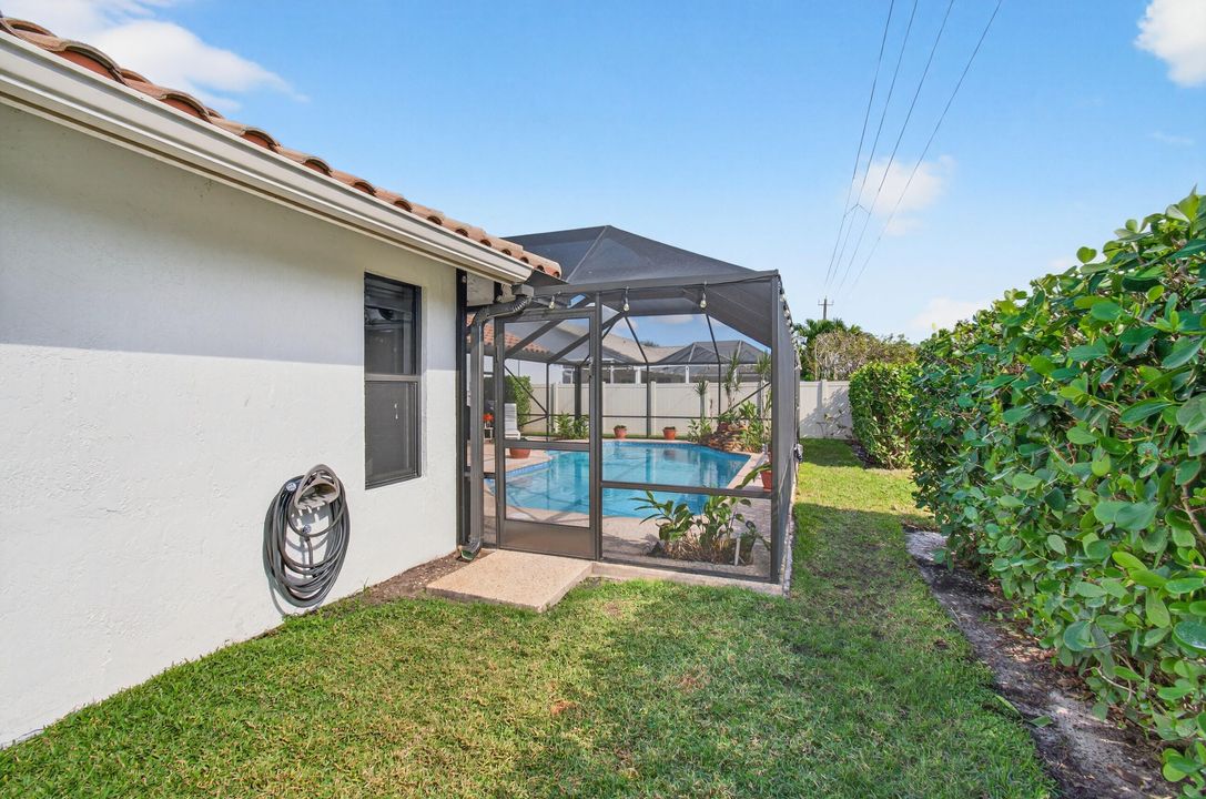 Active With Contract: $989,900 (4 beds, 2 baths, 2459 Square Feet)