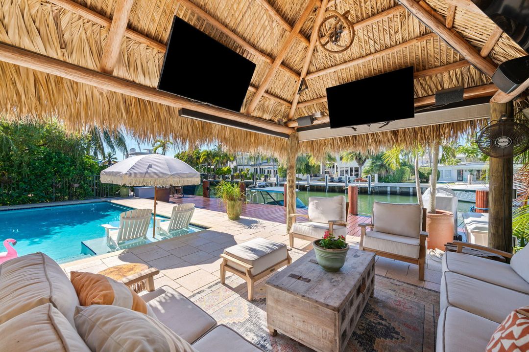 For Sale: $2,590,000 (3 beds, 2 baths, 2180 Square Feet)