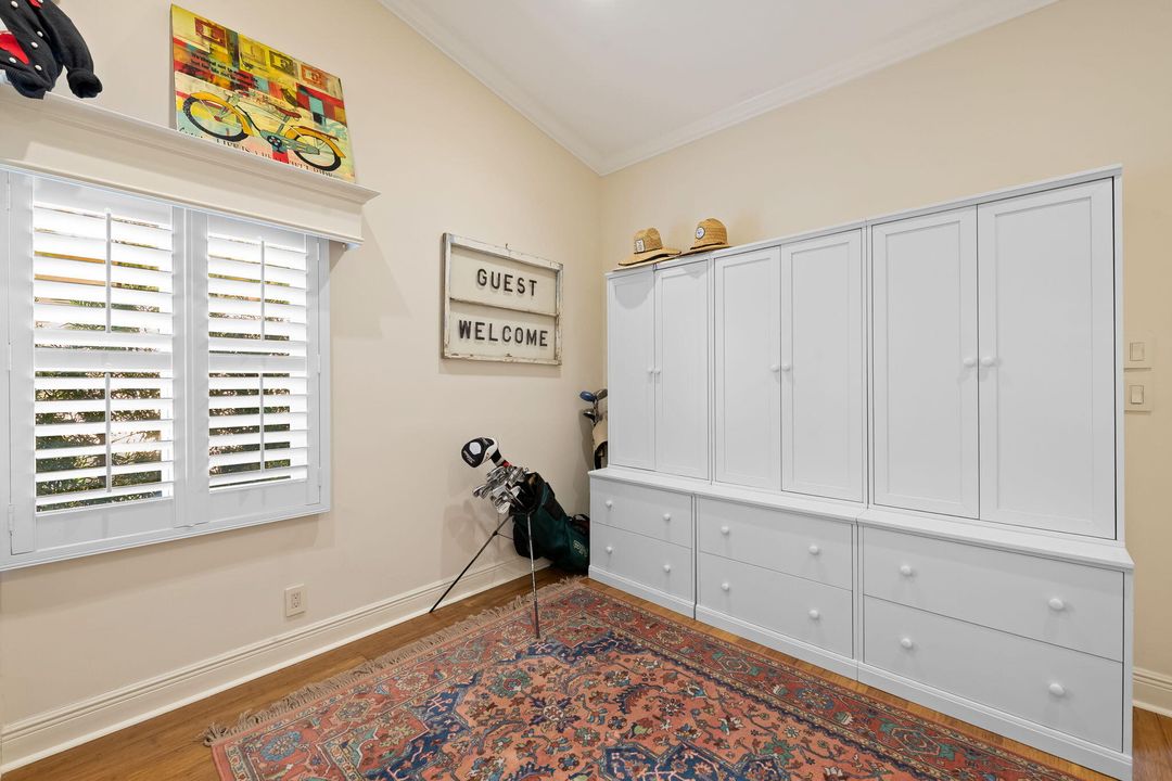 For Sale: $2,590,000 (3 beds, 2 baths, 2180 Square Feet)