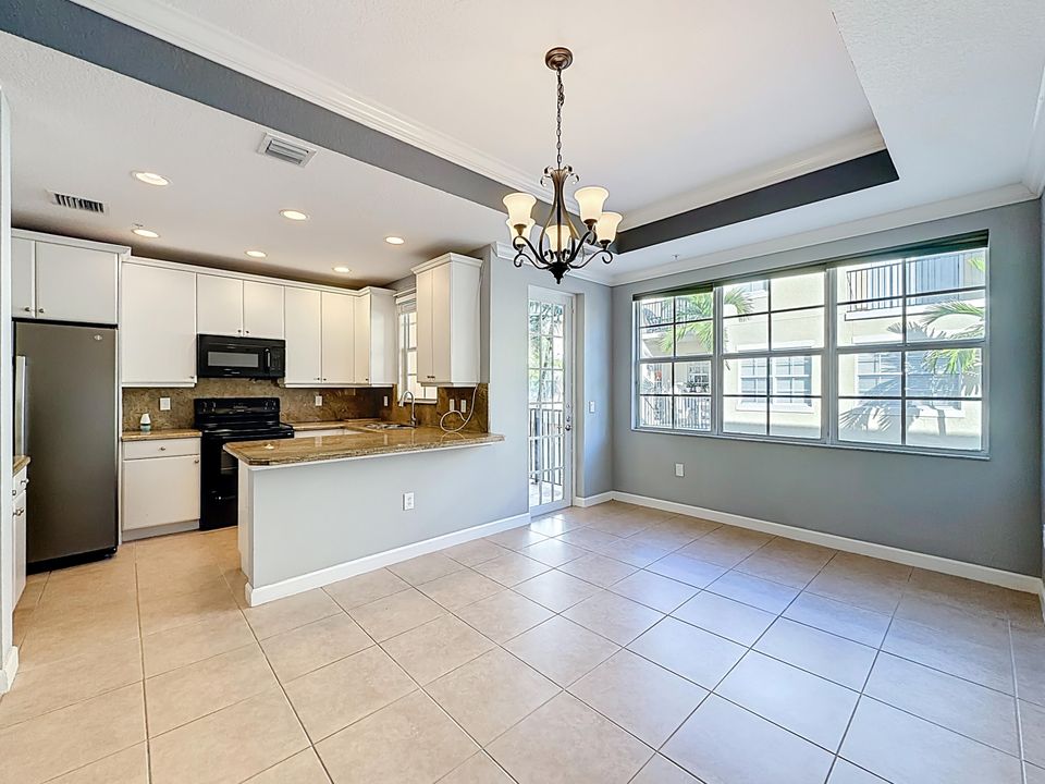 待售: $520,000 (2 贝兹, 3 浴室, 2056 平方英尺)