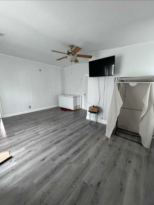 На продажу: $125,000 (6 спален, 2 ванн, 2100 Квадратных фут)