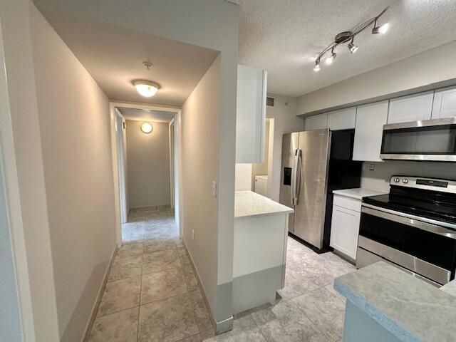 В аренду: $2,650 (3 спален, 2 ванн, 1276 Квадратных фут)