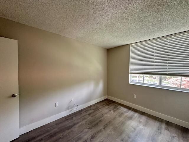 В аренду: $2,650 (3 спален, 2 ванн, 1276 Квадратных фут)