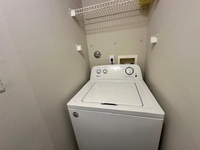 В аренду: $2,650 (3 спален, 2 ванн, 1276 Квадратных фут)