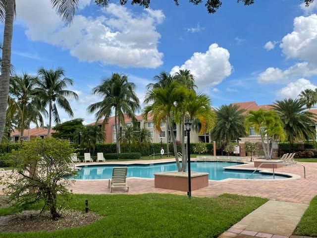 В аренду: $2,650 (3 спален, 2 ванн, 1276 Квадратных фут)