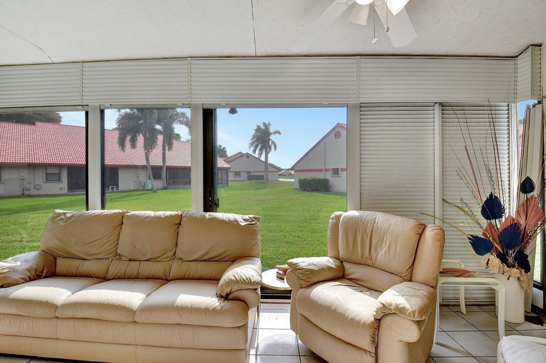 For Sale: $315,000 (2 beds, 2 baths, 1657 Square Feet)