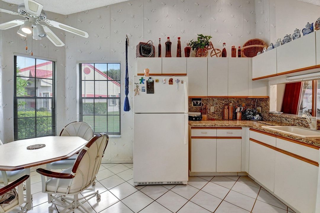 For Sale: $315,000 (2 beds, 2 baths, 1657 Square Feet)