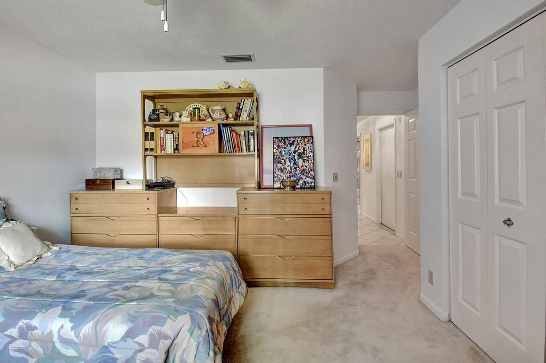 For Sale: $315,000 (2 beds, 2 baths, 1657 Square Feet)