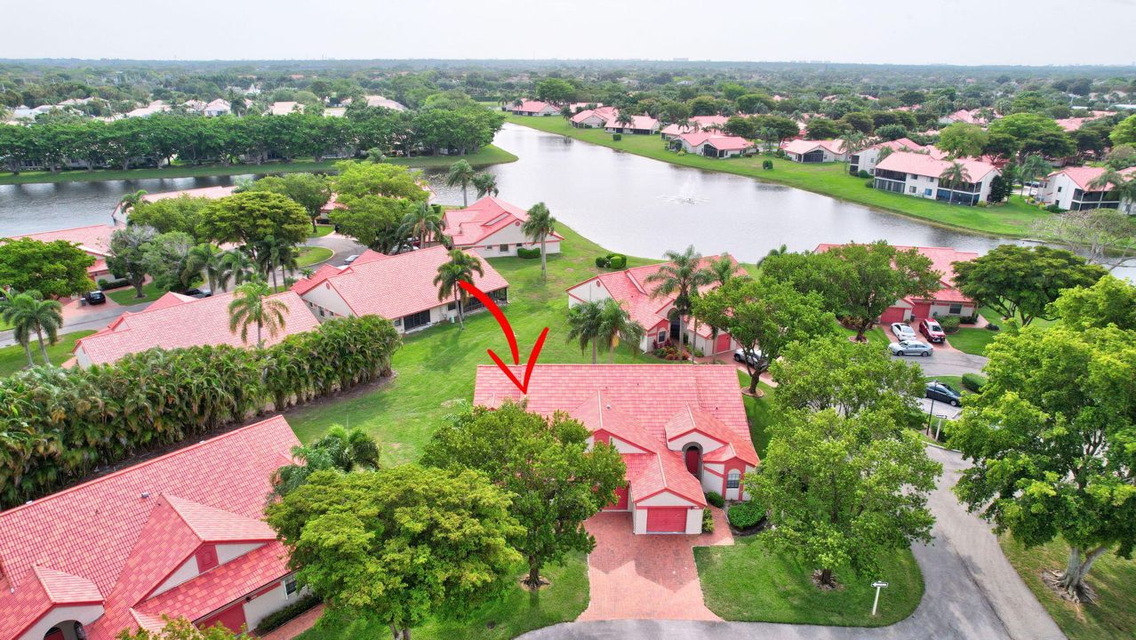 For Sale: $315,000 (2 beds, 2 baths, 1657 Square Feet)