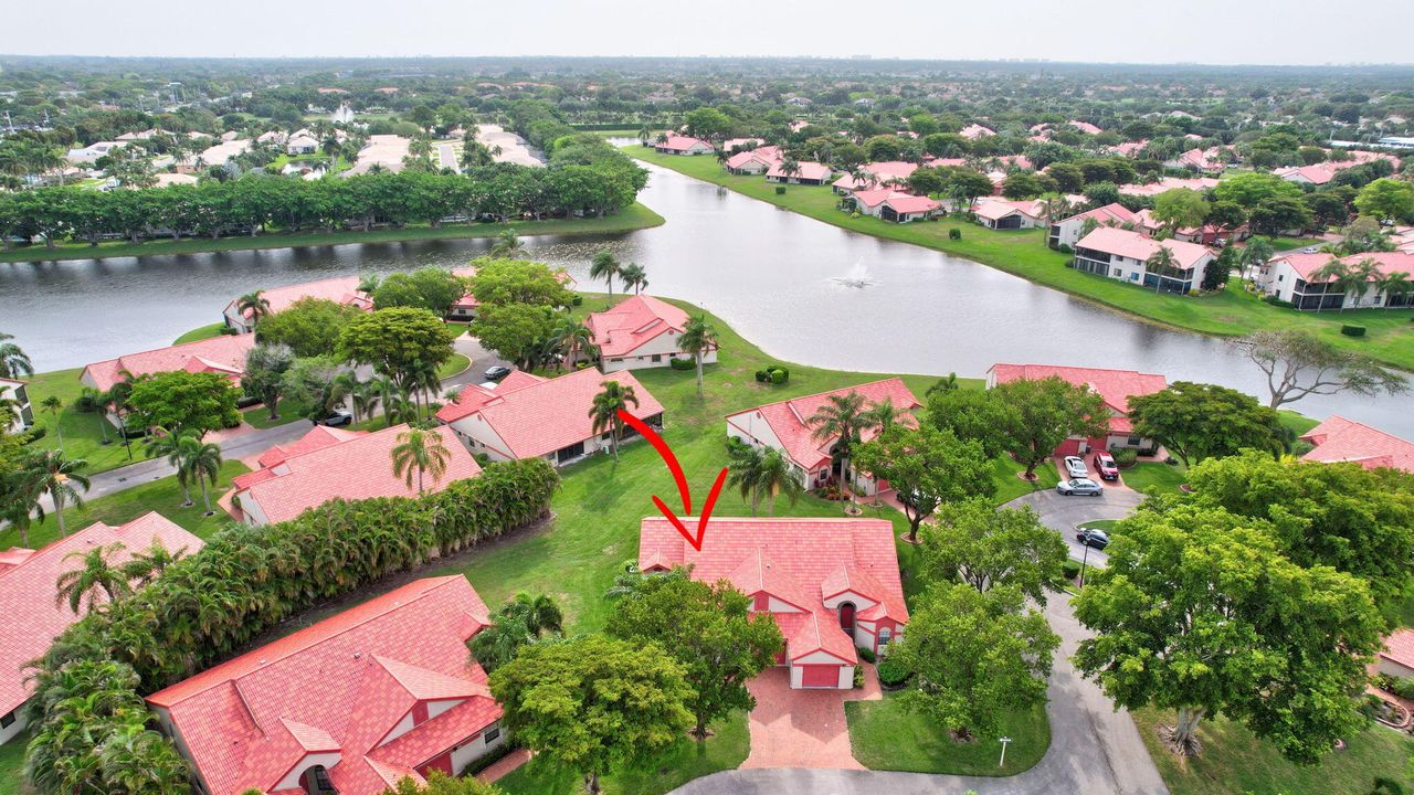 For Sale: $315,000 (2 beds, 2 baths, 1657 Square Feet)