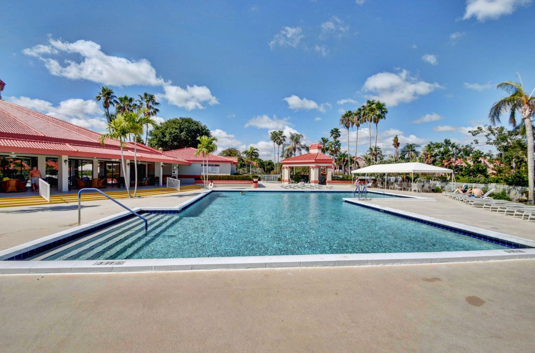 For Sale: $315,000 (2 beds, 2 baths, 1657 Square Feet)