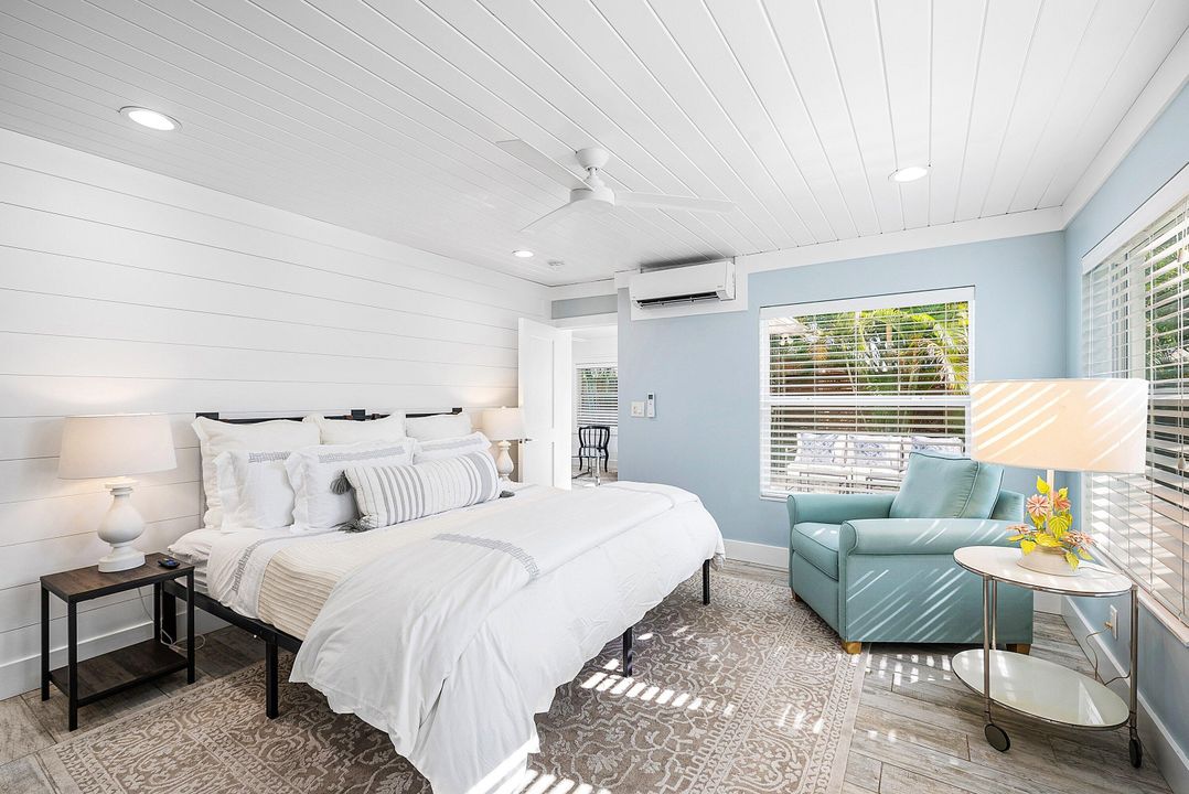 For Rent: $3,800 (2 beds, 2 baths, 1200 Square Feet)