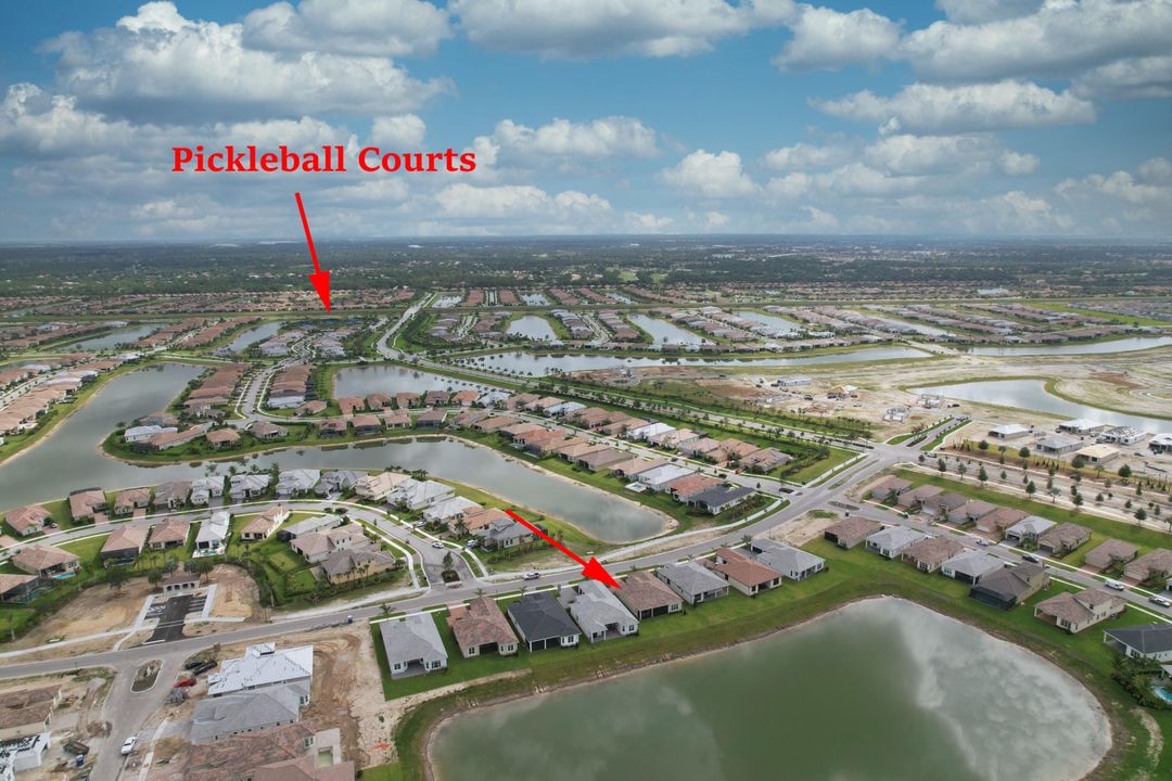 For Rent: $3,750 (3 beds, 3 baths, 2563 Square Feet)