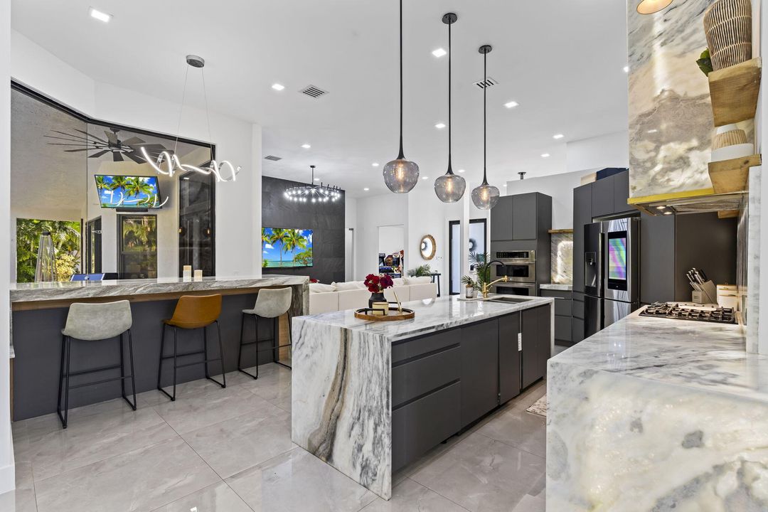 For Sale: $1,399,900 (4 beds, 3 baths, 3085 Square Feet)