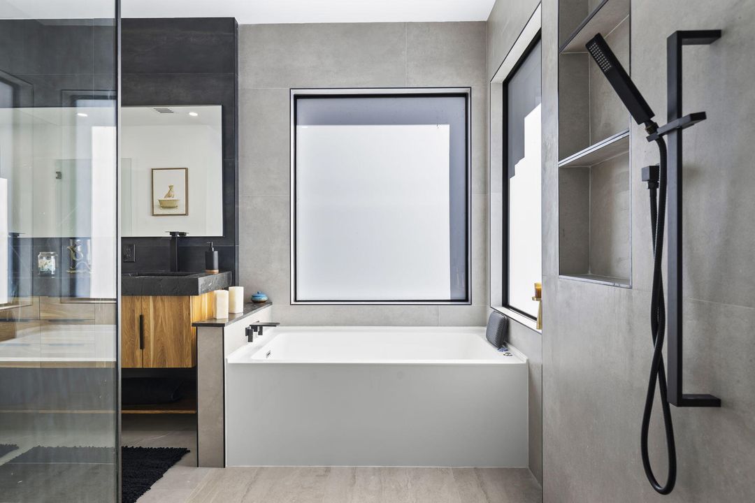 For Sale: $1,399,900 (4 beds, 3 baths, 3085 Square Feet)