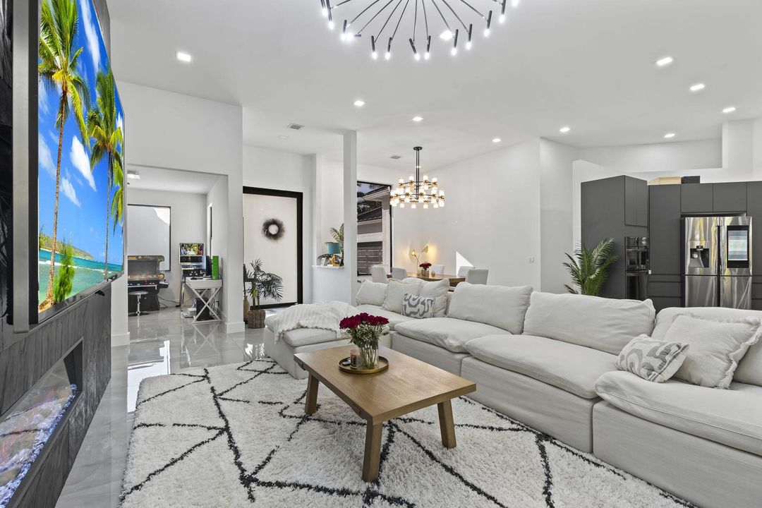 For Sale: $1,399,900 (4 beds, 3 baths, 3085 Square Feet)