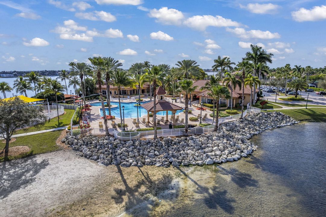 For Sale: $1,399,900 (4 beds, 3 baths, 3085 Square Feet)