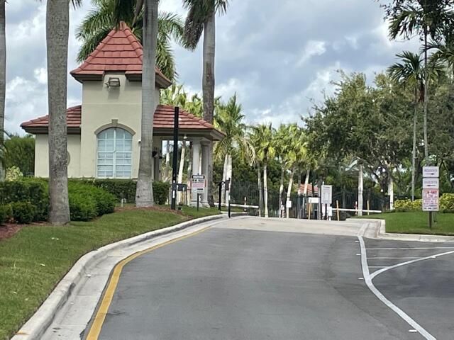 В аренду: $2,650 (3 спален, 2 ванн, 1276 Квадратных фут)