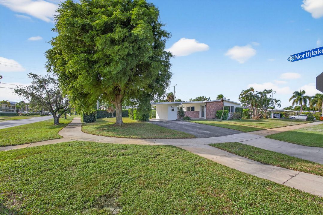 For Sale: $529,000 (3 beds, 2 baths, 1225 Square Feet)
