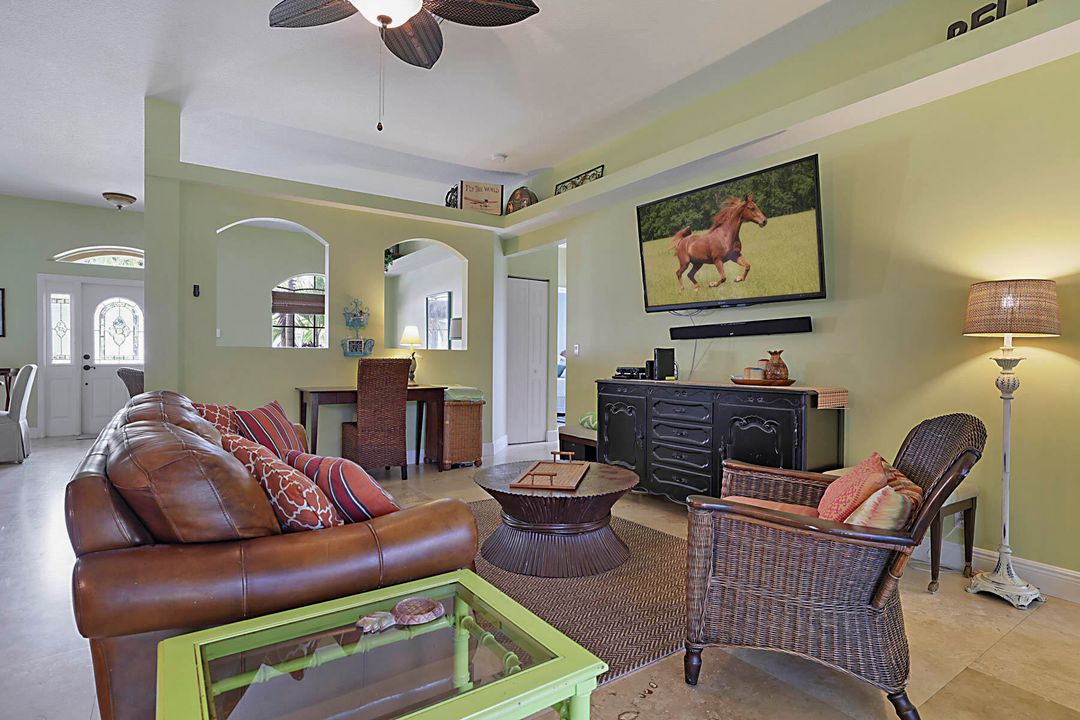 For Rent: $9,000 (4 beds, 2 baths, 2053 Square Feet)