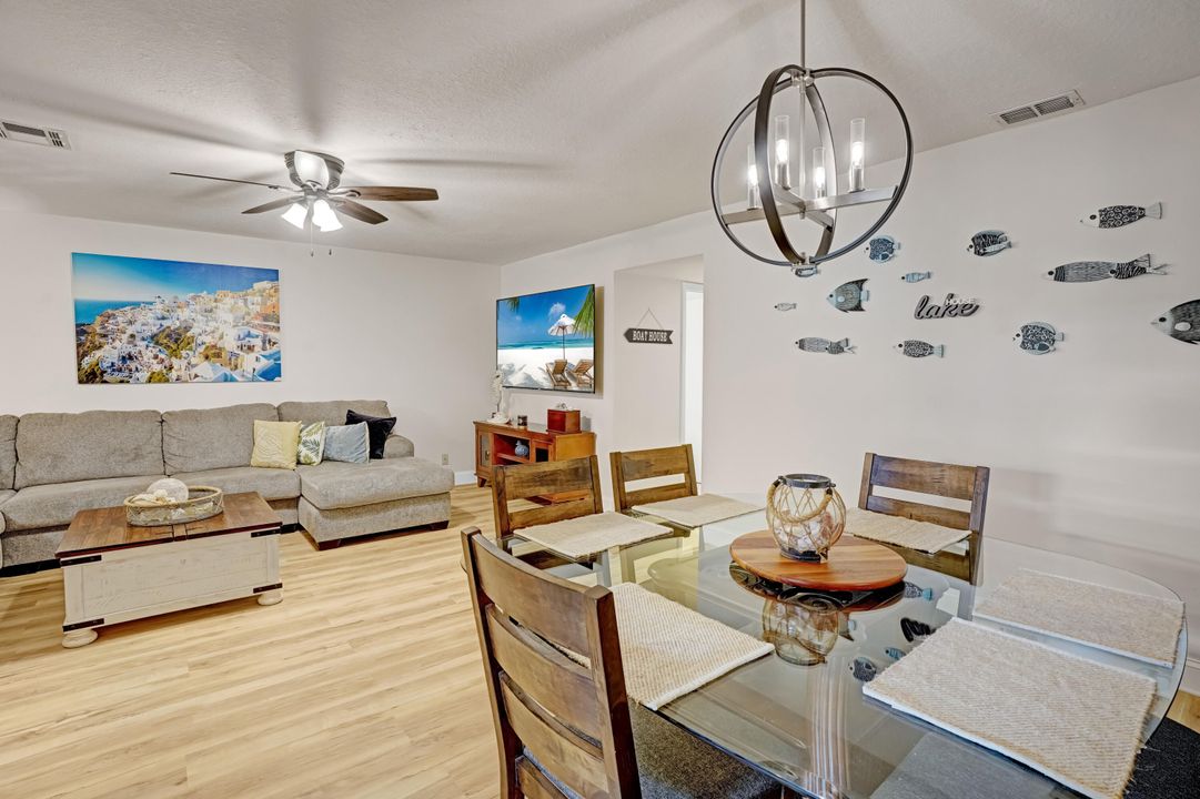 For Sale: $185,000 (1 beds, 2 baths, 1052 Square Feet)