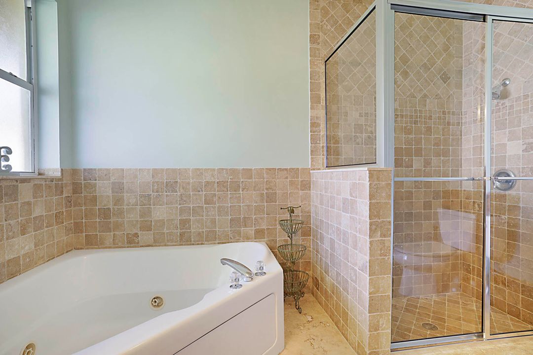 For Rent: $9,000 (4 beds, 2 baths, 2053 Square Feet)