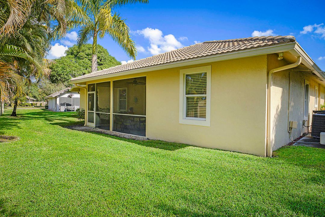 For Rent: $9,000 (4 beds, 2 baths, 2053 Square Feet)